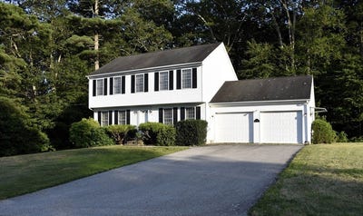 /international/us/11-pineview-rd-dudley-ma-110101212136/