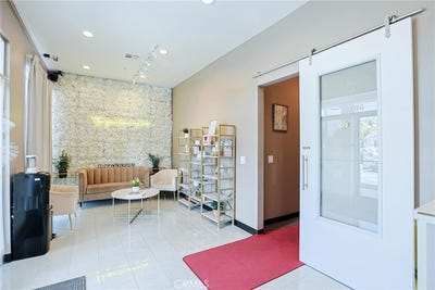 /international/us/2244-pacific-coast-hwy-lomita-ca-110106976888/