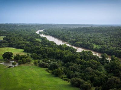 /international/us/10501-mitchell-bend-ct-granbury-tx-110100390301/