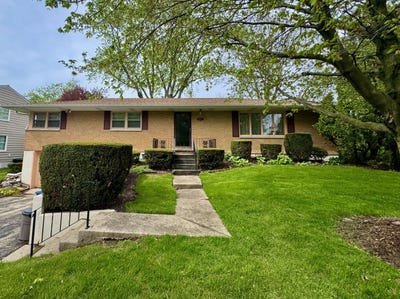 /international/us/303-gayle-avenue-dekalb-il-110109158818/