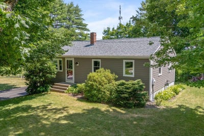 /international/us/30-melissa-drive-yarmouth-me-110109497779/