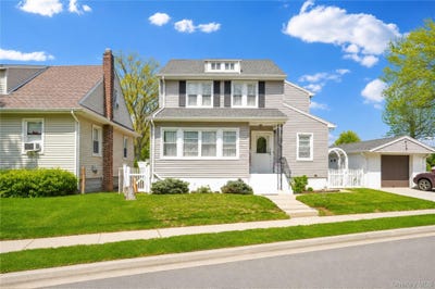 /international/us/62-leaman-place-lynbrook-ny-110108014202/