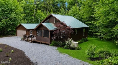 /international/us/6063-woodside-road-galway-ny-110108695745/