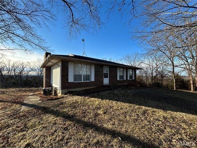 /international/us/314-county-road-212-linn-mo-110105384838/