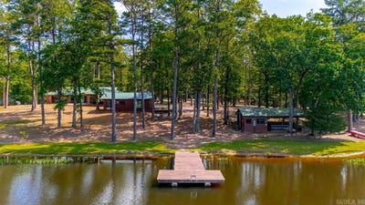 /international/us/perryville-ar-110100473559/