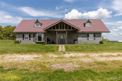 /international/us/31-bluestem-road-iberia-mo-110099334080/