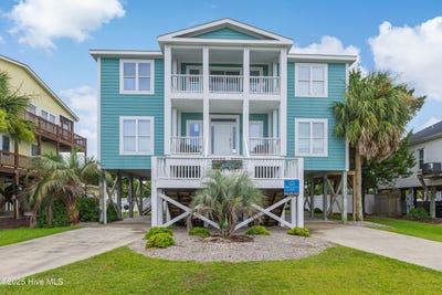 /international/us/2911-e-pelican-drive-oak-island-nc-110100302749/