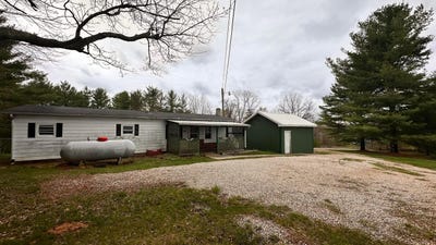 /international/us/8771-pleasantview-road-se-bremen-oh-110098493179/