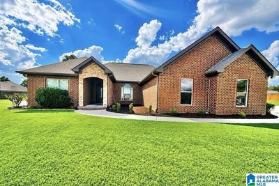 /international/us/17-county-road-1062-clanton-al-110119944535/