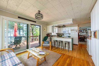 /international/us/5692-lakeview-interlochen-mi-110100481246/