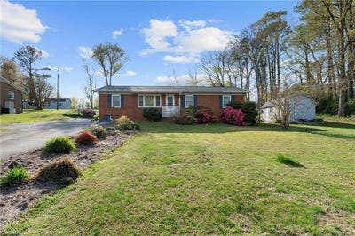 /international/us/5095-elmwood-street-trinity-nc-110107315697/
