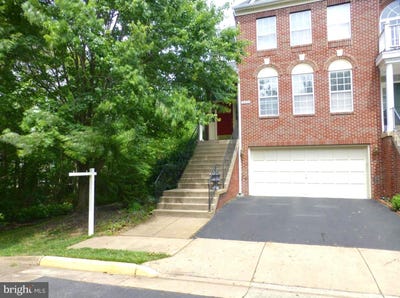 /international/us/13222-goose-pond-lane-fairfax-va-110100481835/