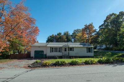 /international/us/179-reingold-ave-fitchburg-ma-110120065665/