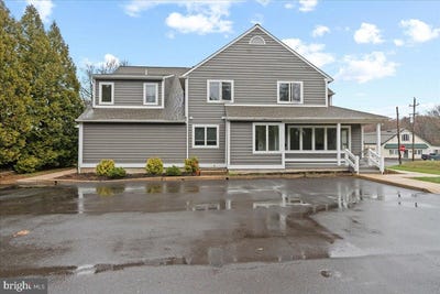 /international/us/1-center-street-doylestown-pa-110106752605/
