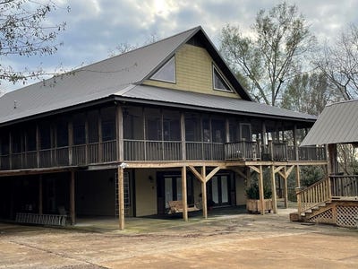/international/us/83-jayess-road-tylertown-ms-110103657457/