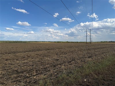 /international/us/spring-valley-road-moody-tx-110119883113/