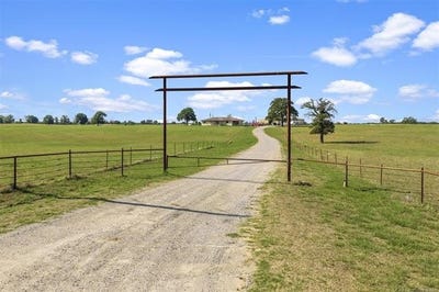 /international/us/9138-stockton-road-burneyville-ok-110109956247/