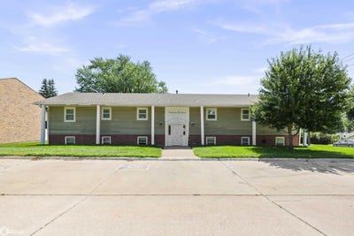 /international/us/1300-highland-avenue-red-oak-ia-110101116755/
