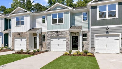 /international/us/5207-red-crimson-drive-willow-springs-nc-110108470565/