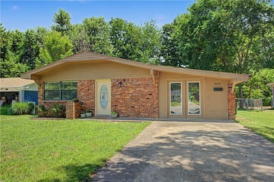 /international/us/803-gail-street-springdale-ar-110108470105/