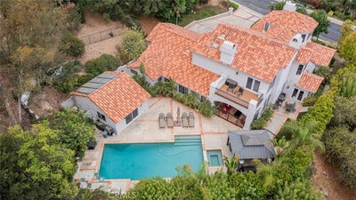 /international/us/22544-n-summit-ridge-circle-chatsworth-ca-110097179919/