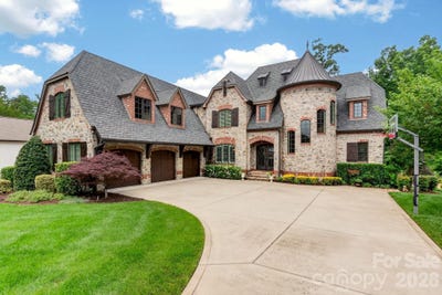 /international/us/444-bay-harbour-road-mooresville-nc-110108536570/