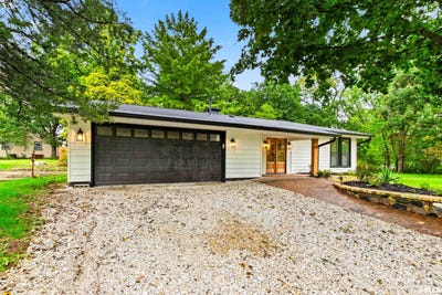 /international/us/10030-n-garden-lane-peoria-il-110120070186/