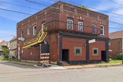 /international/us/564-w-cunningham-st-butler-pa-110108631825/
