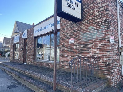/international/us/519-crescent-st-brockton-ma-110106468492/