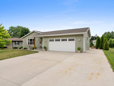 /international/us/166-hoover-st-whitelaw-wi-110109351772/