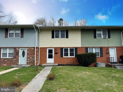 /international/us/234-cameron-street-berryville-va-110106771172/