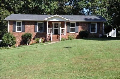 /international/us/6045-woodcove-drive-winston-salem-nc-110110367677/