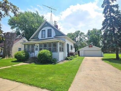 /international/us/827-w-17th-avenue-oshkosh-wi-110100767796/