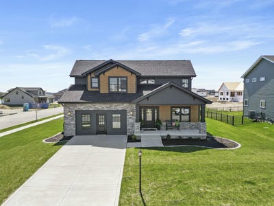 /international/us/5833-w-134th-avenue-cedar-lake-in-110094403488/