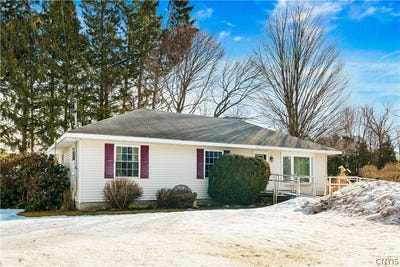 /international/us/8094-buena-vista-drive-rome-ny-110106474135/
