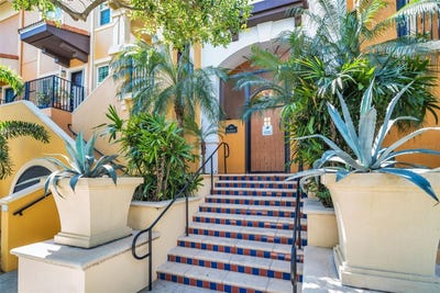 /international/us/100-4th-avenue-s-st-petersburg-fl-110108439216/
