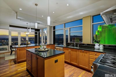 /international/us/255-n-sierra-street-lot-2313-reno-nv-110096124047/