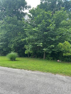 /international/us/7-lockhart-circle-lot-4-bella-vista-ar-110108494199/