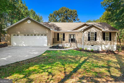 /international/us/416-greenbriar-drive-hartwell-ga-110120626092/