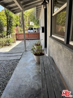 /international/us/688-mildred-ave-venice-ca-110106919863/
