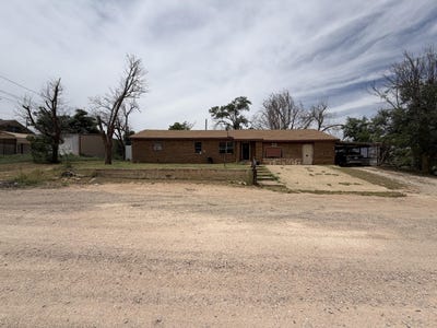 /international/us/808-s-avenue-k-lamesa-tx-110108724438/