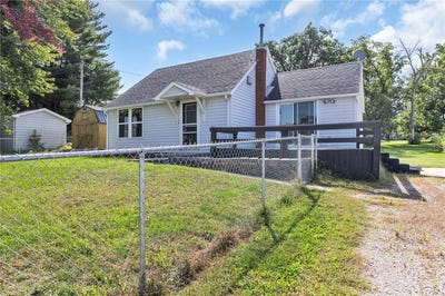 /international/us/113-e-vinton-street-coggon-ia-110100592331/