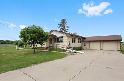 /international/us/8601-little-rock-road-ne-foley-mn-110108473173/
