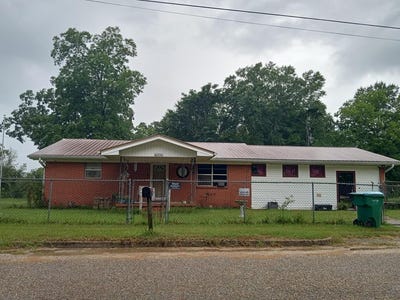 /international/us/22594-8th-avenue-florala-al-110100979508/