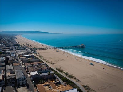 /international/us/121-16th-street-manhattan-beach-ca-110107982113/