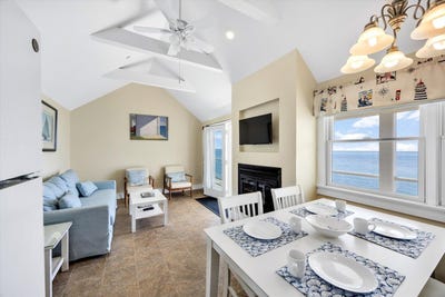 /international/us/496-shore-road-truro-ma-110099201942/