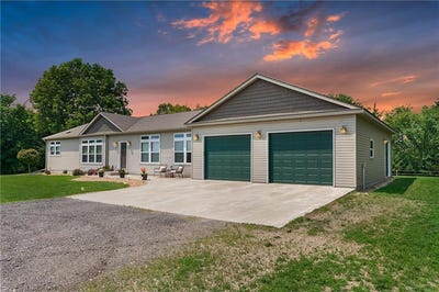 /international/us/32908-285th-avenue-le-sueur-mn-110100185545/