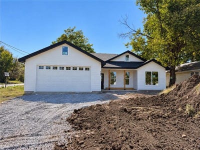 /international/us/105-w-morgan-street-sedalia-mo-110120484212/