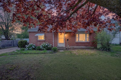 /international/us/1028-alderman-street-belding-mi-110107989104/