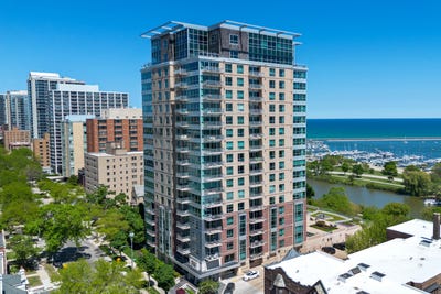/international/us/1522-n-prospect-ave-milwaukee-wi-110108470766/